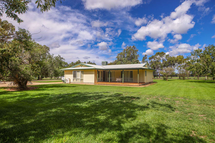 Click to view all images 'Selbit', 83 Four Post Road Deniliquin NSW 2710 - Image 2