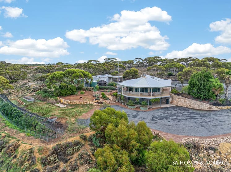 51 Merivale Street Blanchetown SA 5357 - Image 1