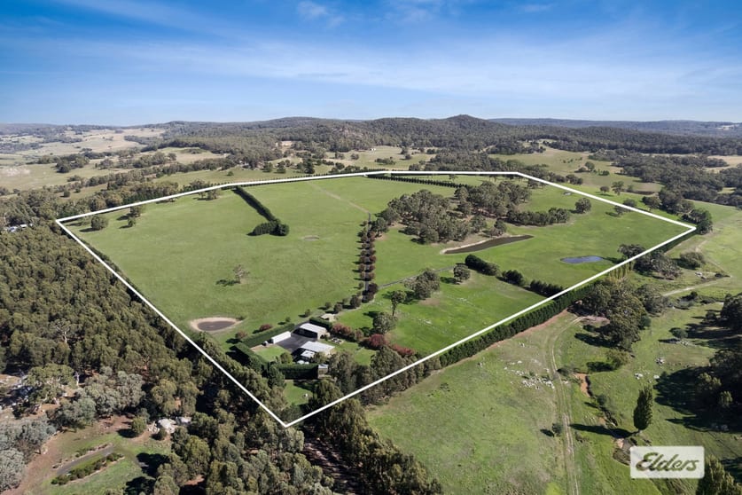 Click to view all images 245 Martins Road Nulla Vale VIC 3435 - Image 2