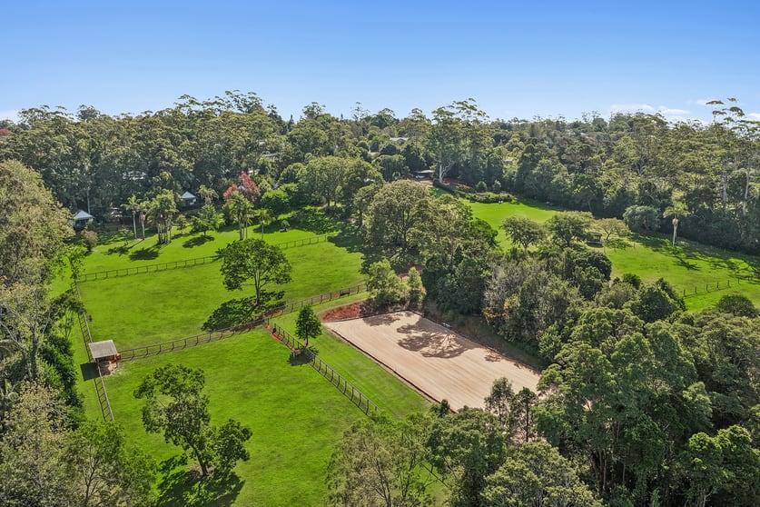 Click to view all images 23-25 Kootenai Drive Tamborine Mountain QLD 4272 - Image 2