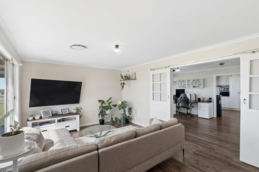 165 Red Hill Road Narrandera NSW 2700 - Image 3
