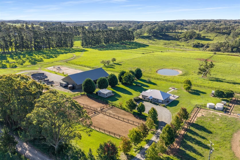 Click to view all images 464 Bumballa Road Tallong NSW 2579 - Image 2