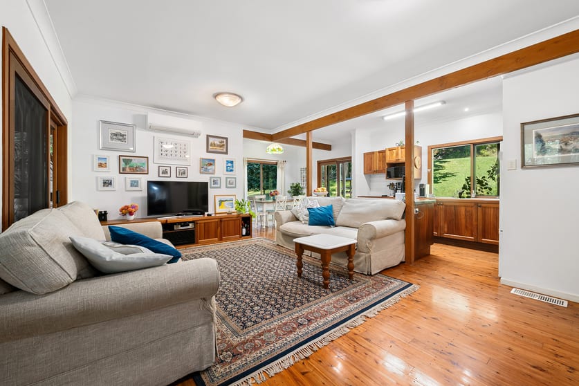 Click to view all images 516 Owens Road Martinsville NSW 2265 - Image 2