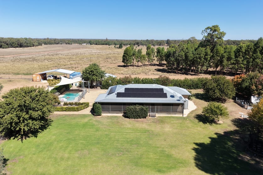 Click to view all images 18258 Kamilaroi Highway Narrabri NSW 2390 - Image 1