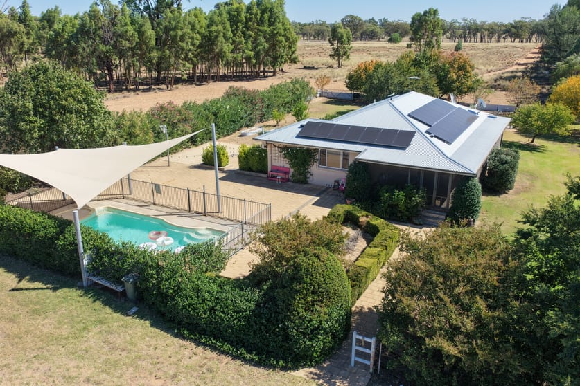 Click to view all images 18258 Kamilaroi Highway Narrabri NSW 2390 - Image 3