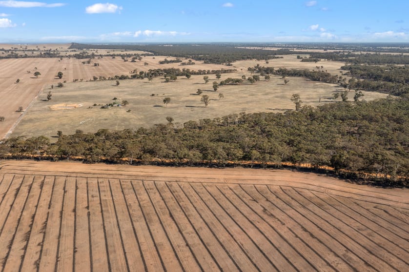 Click to view all images 0 Farmers Road Greens Creek VIC 3387 - Image 3