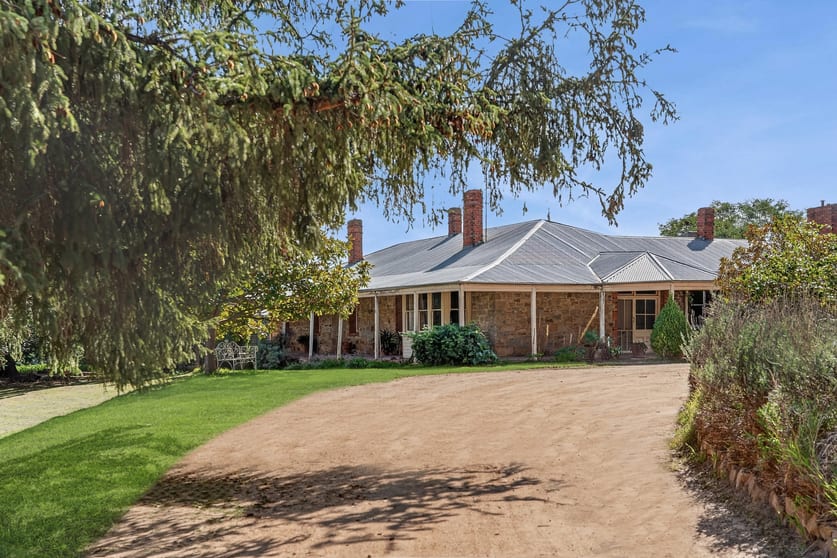 Click to view all images 512 Sidonia Road Sidonia VIC 3444 - Image 1