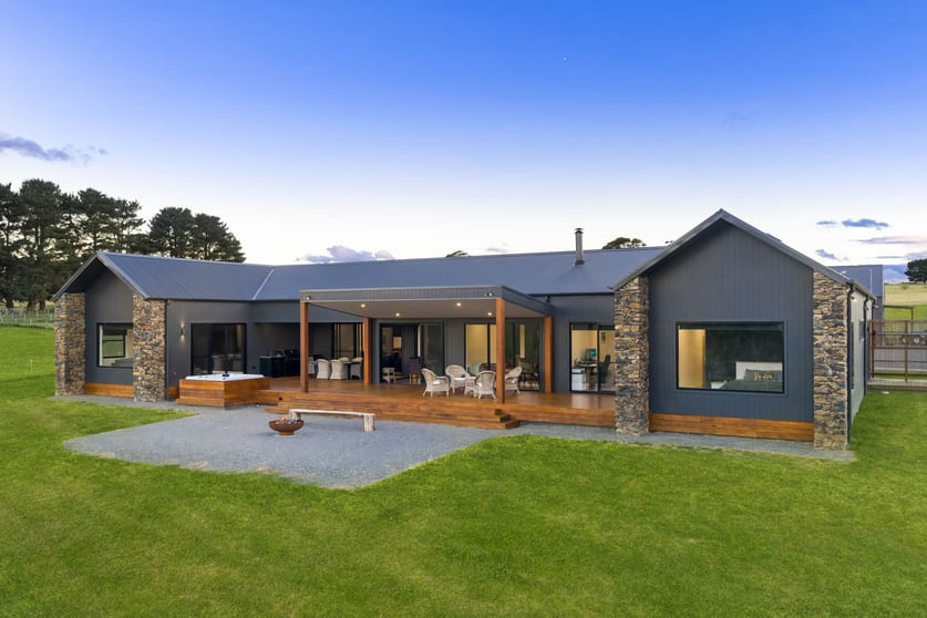 Click to view all images 59 Razorback Road Tallong NSW 2579 - Image 3