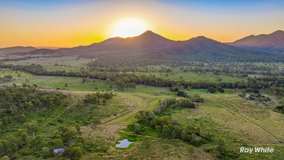 Click to view all images 217 Thompson Point Road Nankin QLD 4701 - Image 1