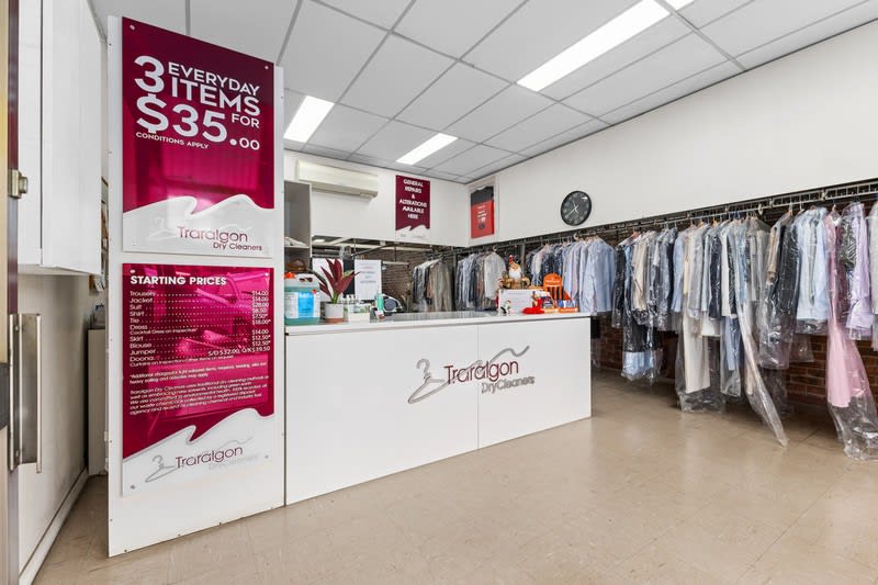 Click to view all images 27a Church Street Traralgon VIC 3844 - Image 3