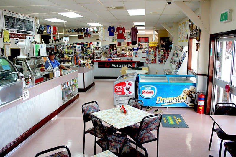 Click to view all images Motel business for sale in Tibooburra - Image 2