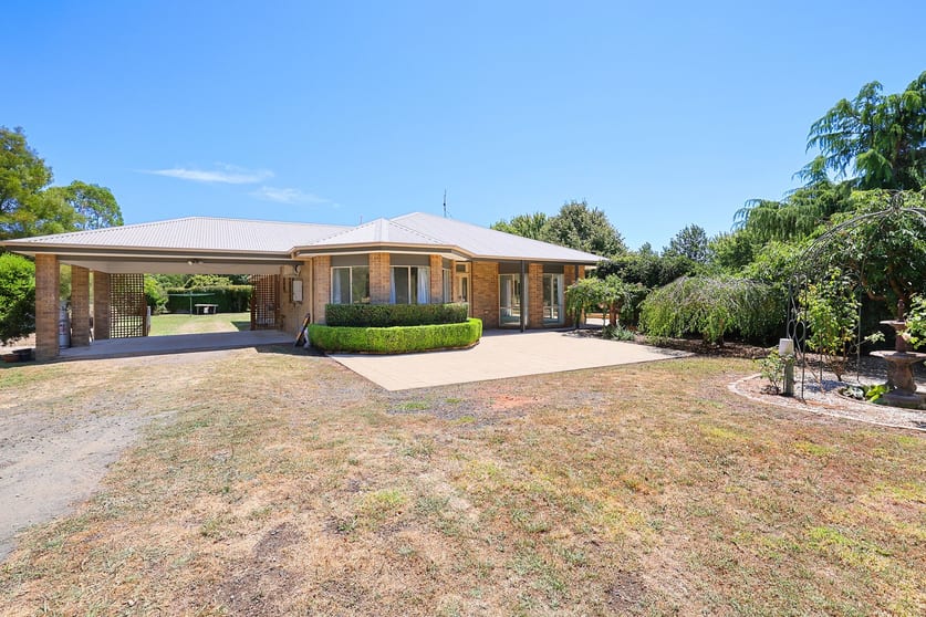 40 Scanlons Road Yarragon VIC 3823 - Image 2