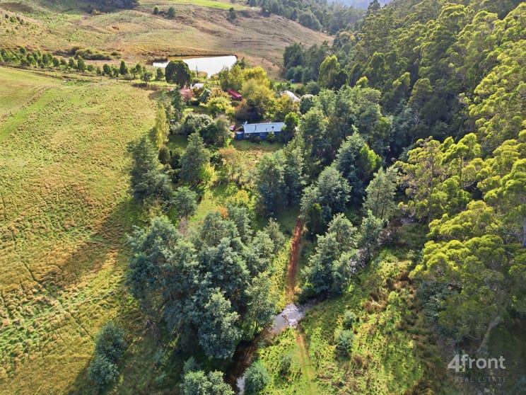Click to view all images 89 Patons Road Penguin TAS 7316 - Image 3