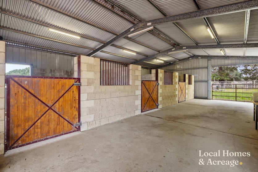 Click to view all images 1519 Dog Trap Road Murrumbateman NSW 2582 - Image 1