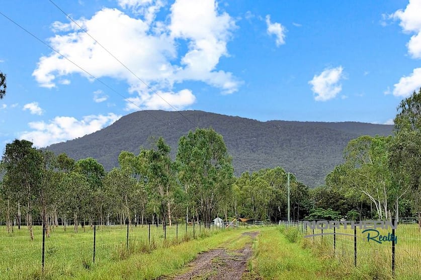 Click to view all images 2072 Woodstock-Giru Road Majors Creek QLD 4816 - Image 2