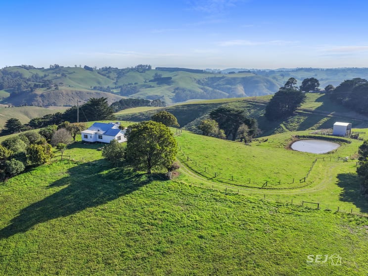 Click to view all images 225 Fairbank Road Arawata VIC 3951 - Image 2