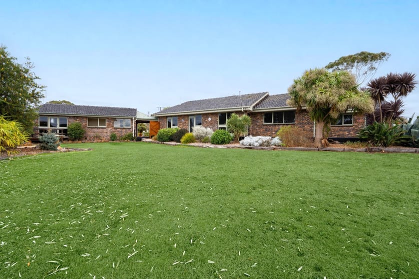 Click to view all images 518 Princes Highway Bolwarra VIC 3305 - Image 3