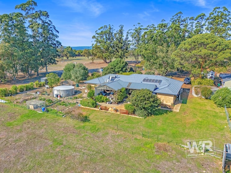 Click to view all images 469 Bevan Road Mount Barker WA 6324 - Image 1