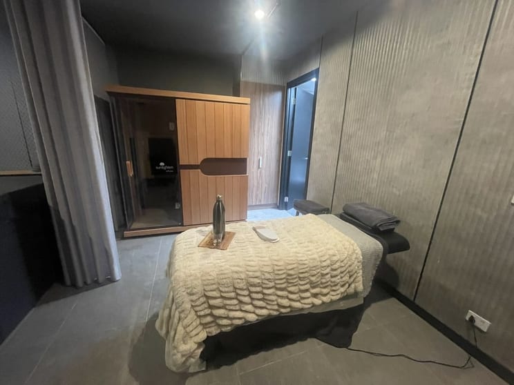 Click to view all images Health Spa business for sale in Beaumaris - Image 3