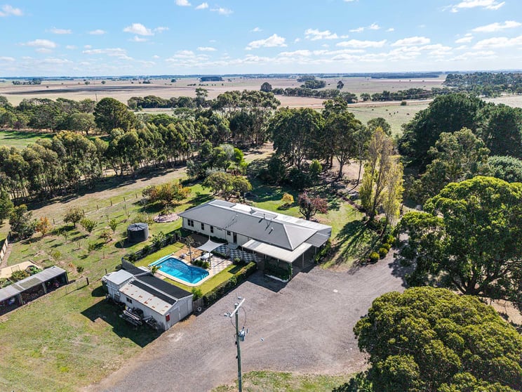 Click to view all images 42 Beesons Road Byaduk North VIC 3300 - Image 1