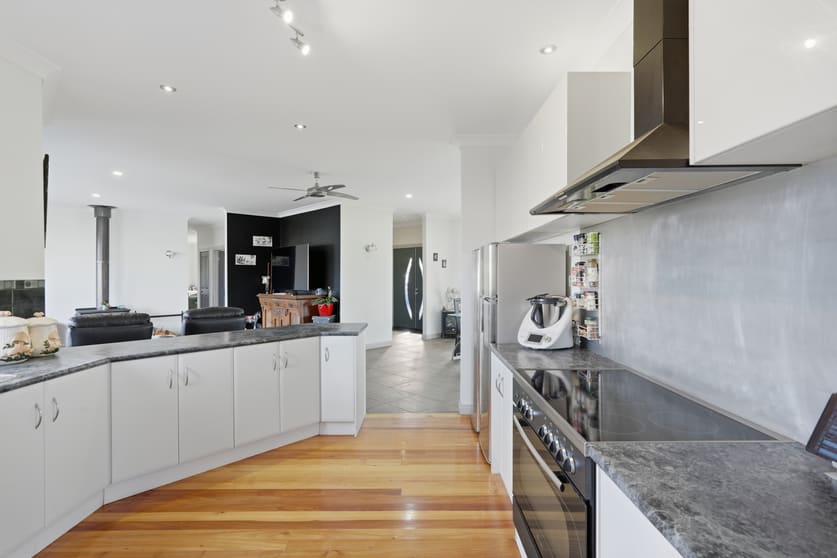 Click to view all images 1630 Bridgenorth Road Rosevale TAS 7292 - Image 3