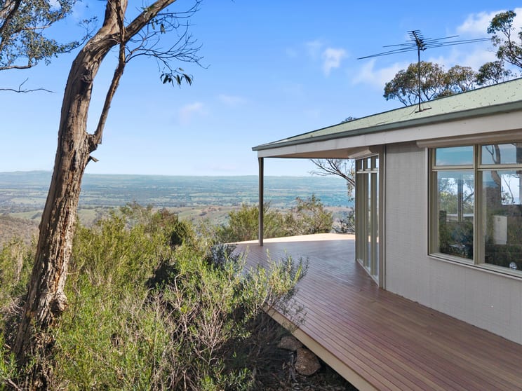Click to view all images 560 Ennis Road Tallarook VIC 3659 - Image 3