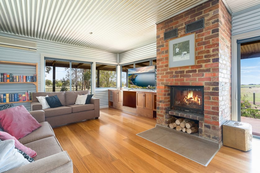 Click to view all images 115 Wainewrights Lane Buckley VIC 3240 - Image 3