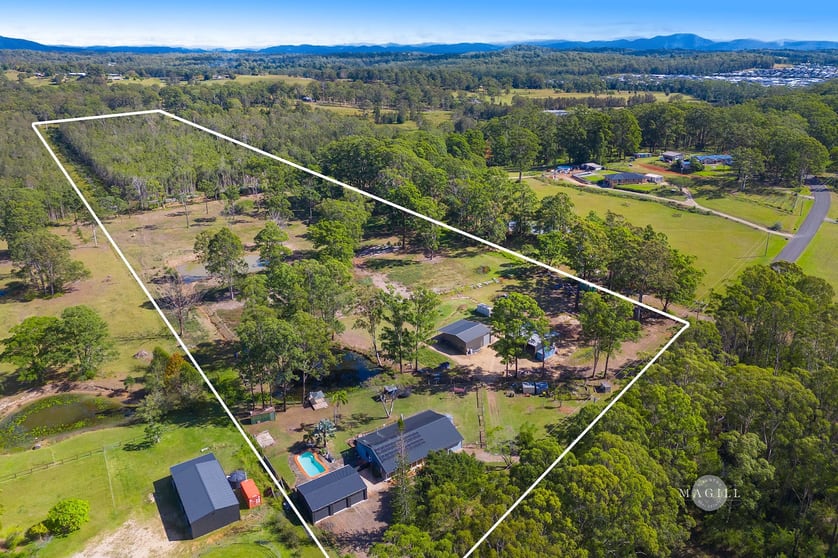 Click to view all images 254 Lake Innes Drive Lake Innes NSW 2446 - Image 3