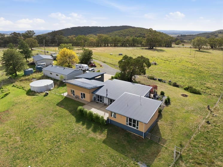 Click to view all images 2653 Cargo Road Orange NSW 2800 - Image 3