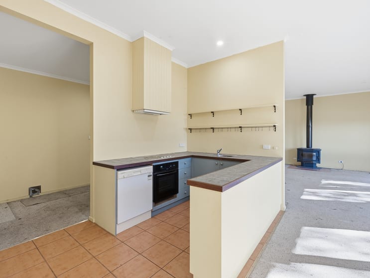 Click to view all images 336 Burders Lane Whitlands VIC 3678 - Image 3