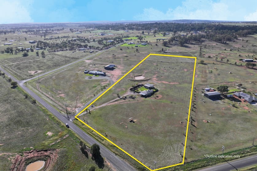 Click to view all images 10A No Mistake Lane Parkes NSW 2870 - Image 2
