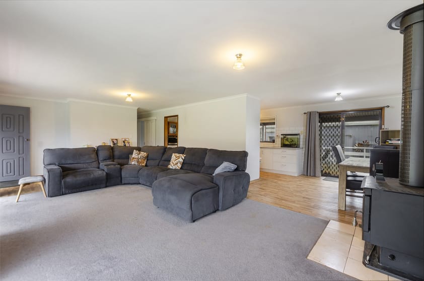 Click to view all images 84 Walders Road Narrawong VIC 3285 - Image 3