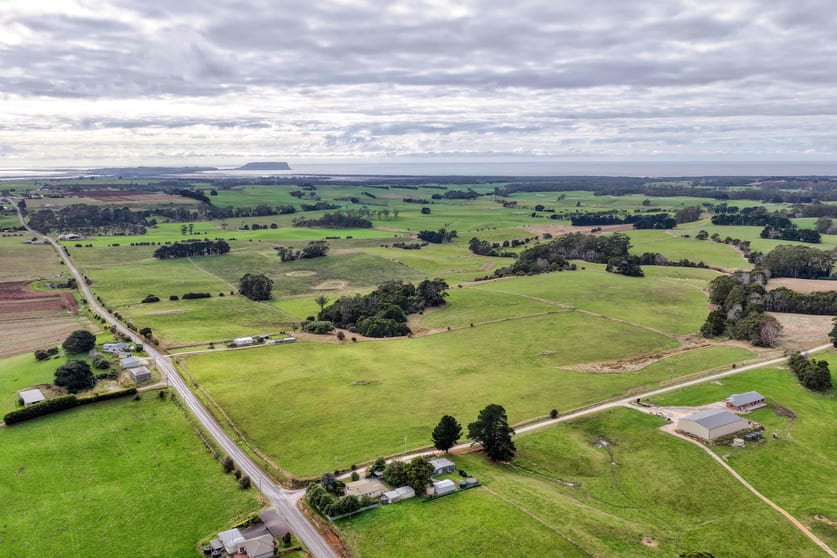 Click to view all images 699 Mengha Road Forest TAS 7330 - Image 1
