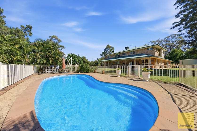 Click to view all images 1315 Selma Road Emerald QLD 4720 - Image 1