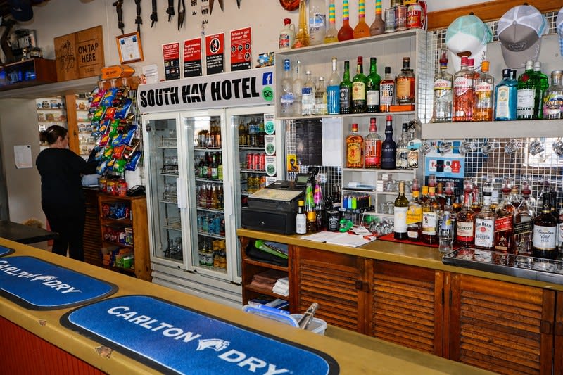 Click to view all images 7 Nailor Street Hay South NSW 2711 - Image 3