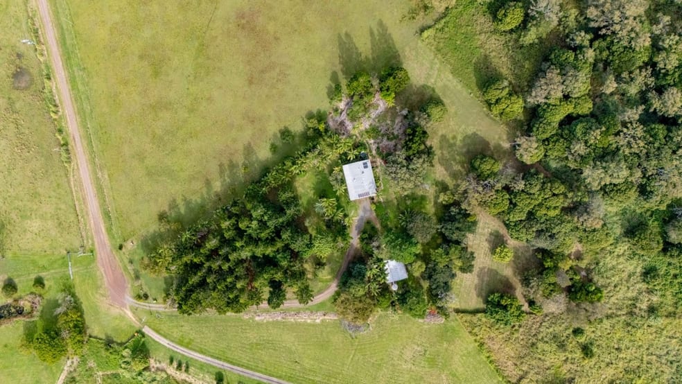 Click to view all images 69 Calumet Road Goomboorian QLD 4570 - Image 1