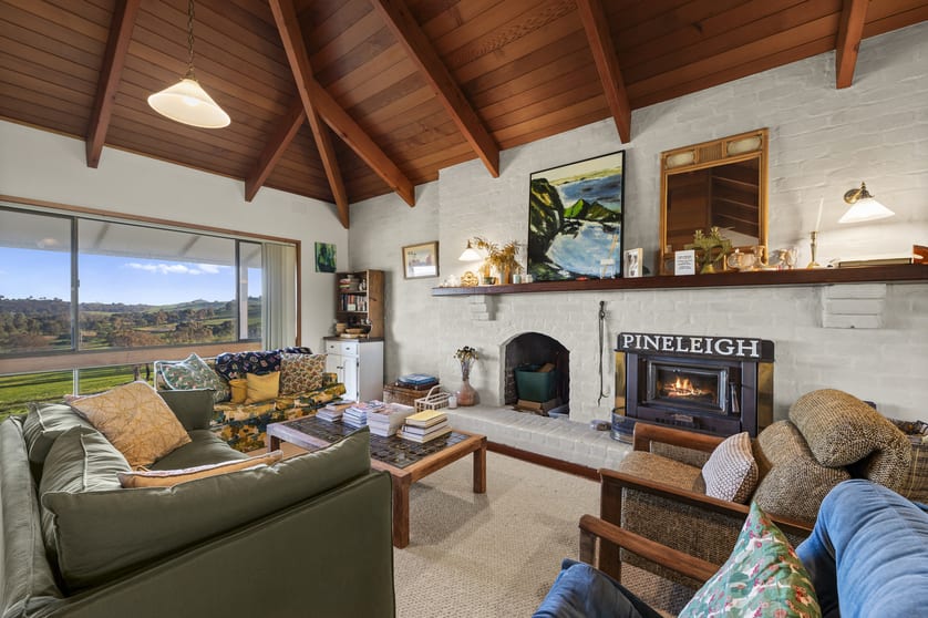 Click to view all images 62 Kippings Lane Merton VIC 3715 - Image 2