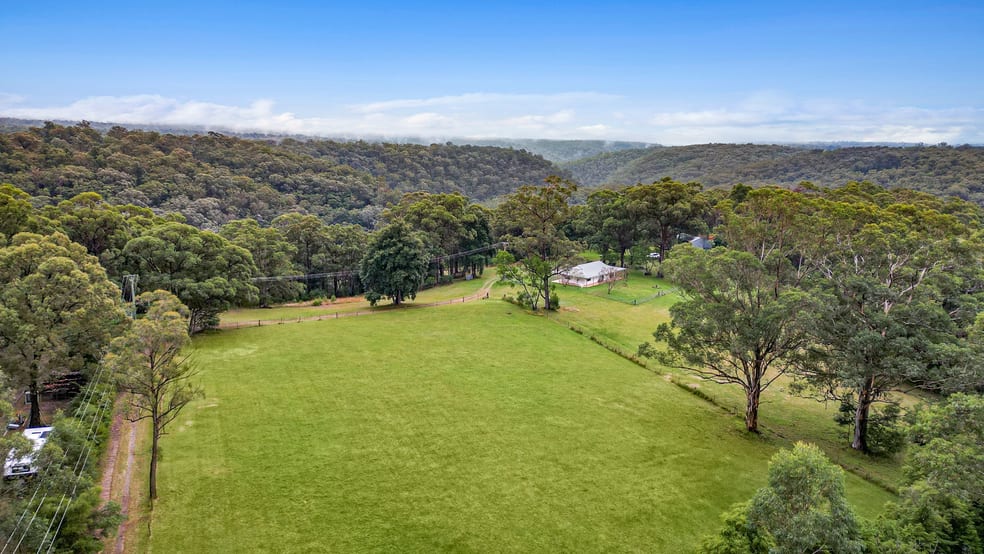 Click to view all images 119 Mountain View Close Kurrajong Hills NSW 2758 - Image 2