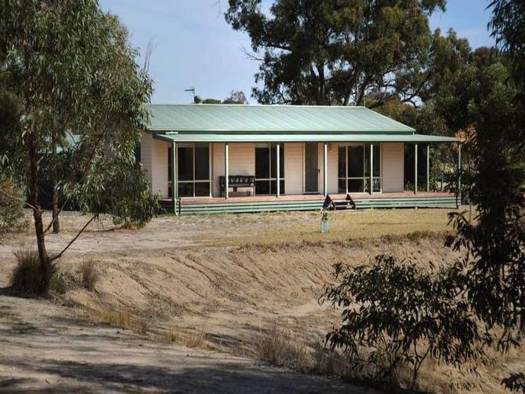 Click to view all images 76 Pelchens Rd Vectis VIC 3401 - Image 1