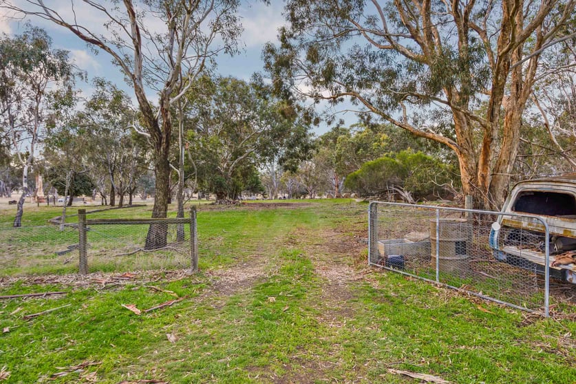 Click to view all images 127 Challicum Road Buangor VIC 3375 - Image 3