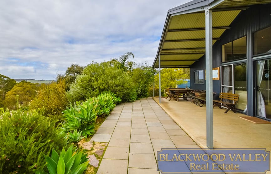 Click to view all images 421 Brown Seymour Road Boyup Brook WA 6244 - Image 3