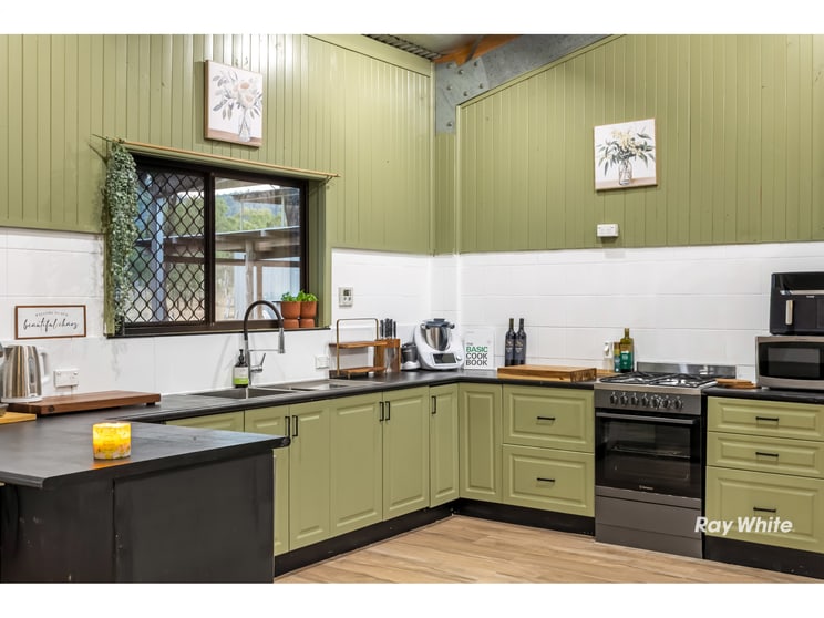 Click to view all images 1253 Upper Ulam Road Bajool QLD 4699 - Image 3