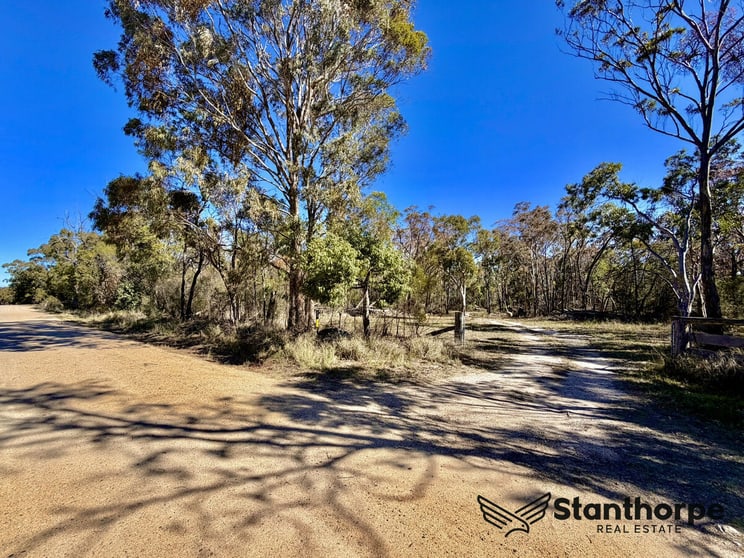 Click to view all images 61 Browns Lane Greenlands QLD 4380 - Image 3