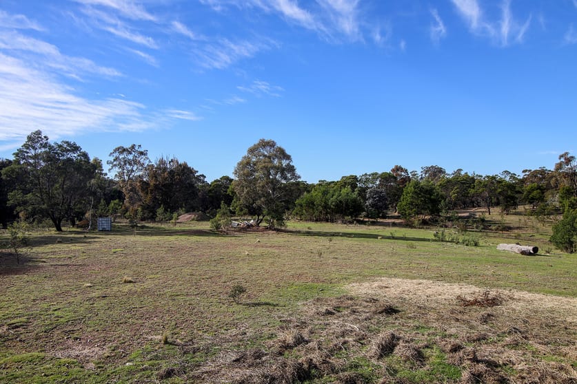 Click to view all images 127 Millendale Road Lower Boro NSW 2580 - Image 3