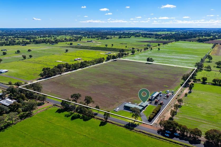 402 Herbert Road Harvey WA 6220 - Image 2