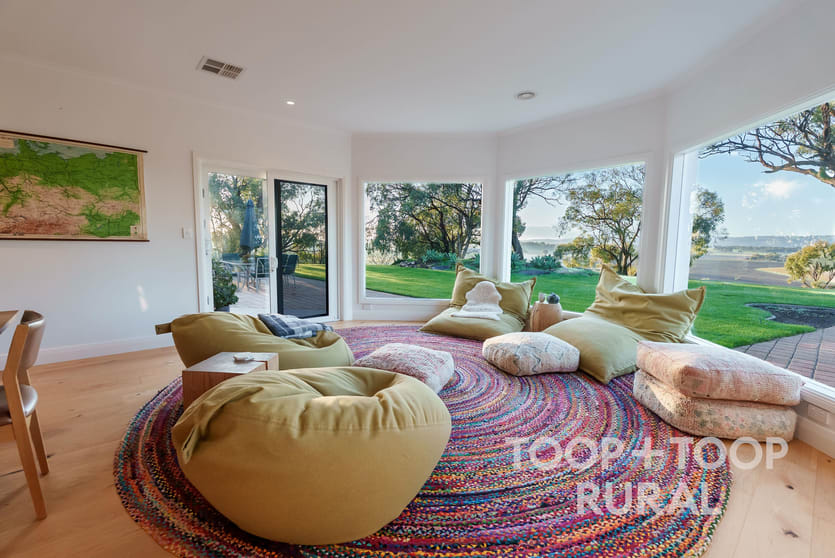 Click to view all images 429 Seppeltsfield Road Marananga SA 5355 - Image 3