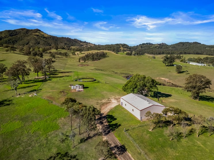 Click to view all images 170 Carrowbrook Road Singleton NSW 2330 - Image 3