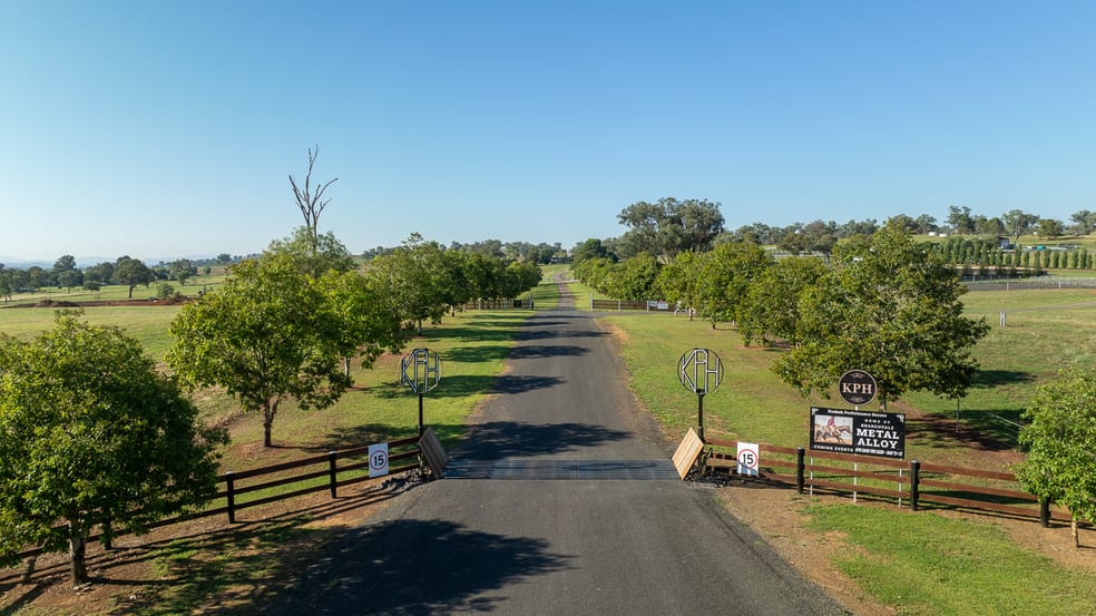95 Spains Lane Tamworth NSW 2340 - Image 2
