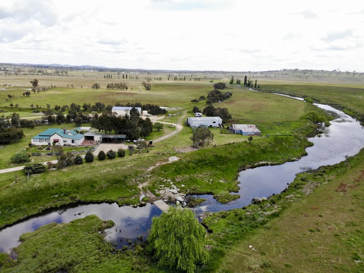 Click to view all images 79 Nine Mile Road Dundee NSW 2370 - Image 2