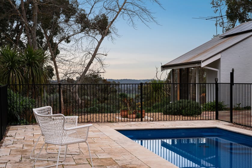 Click to view all images 57 Tanahmerah Road Balhannah SA 5242 - Image 2